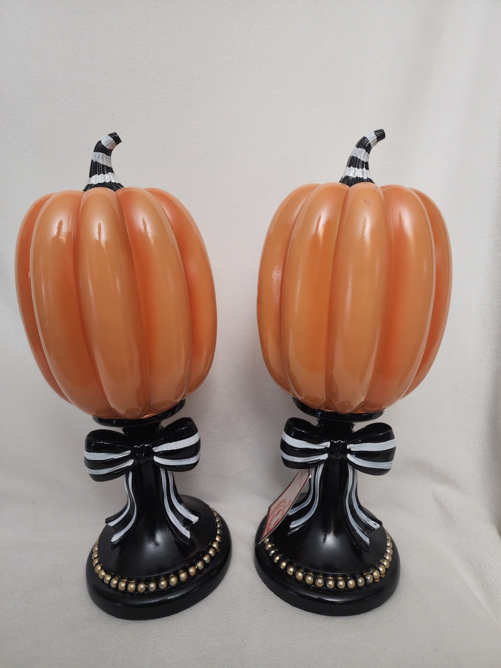 Orange 2 Pumpkin Pedestal Décor with Black & White Bow
